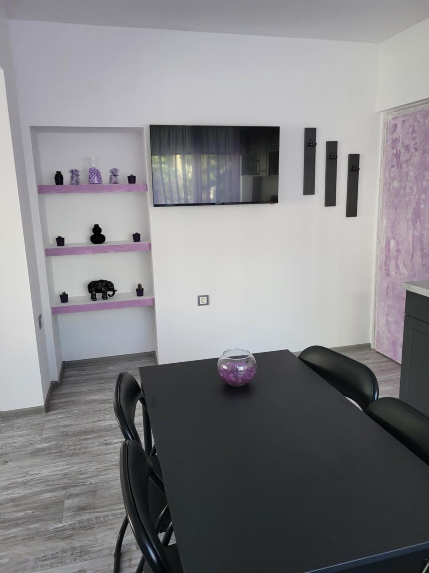 Purple Studios Veliko Tărnovo Rum bild