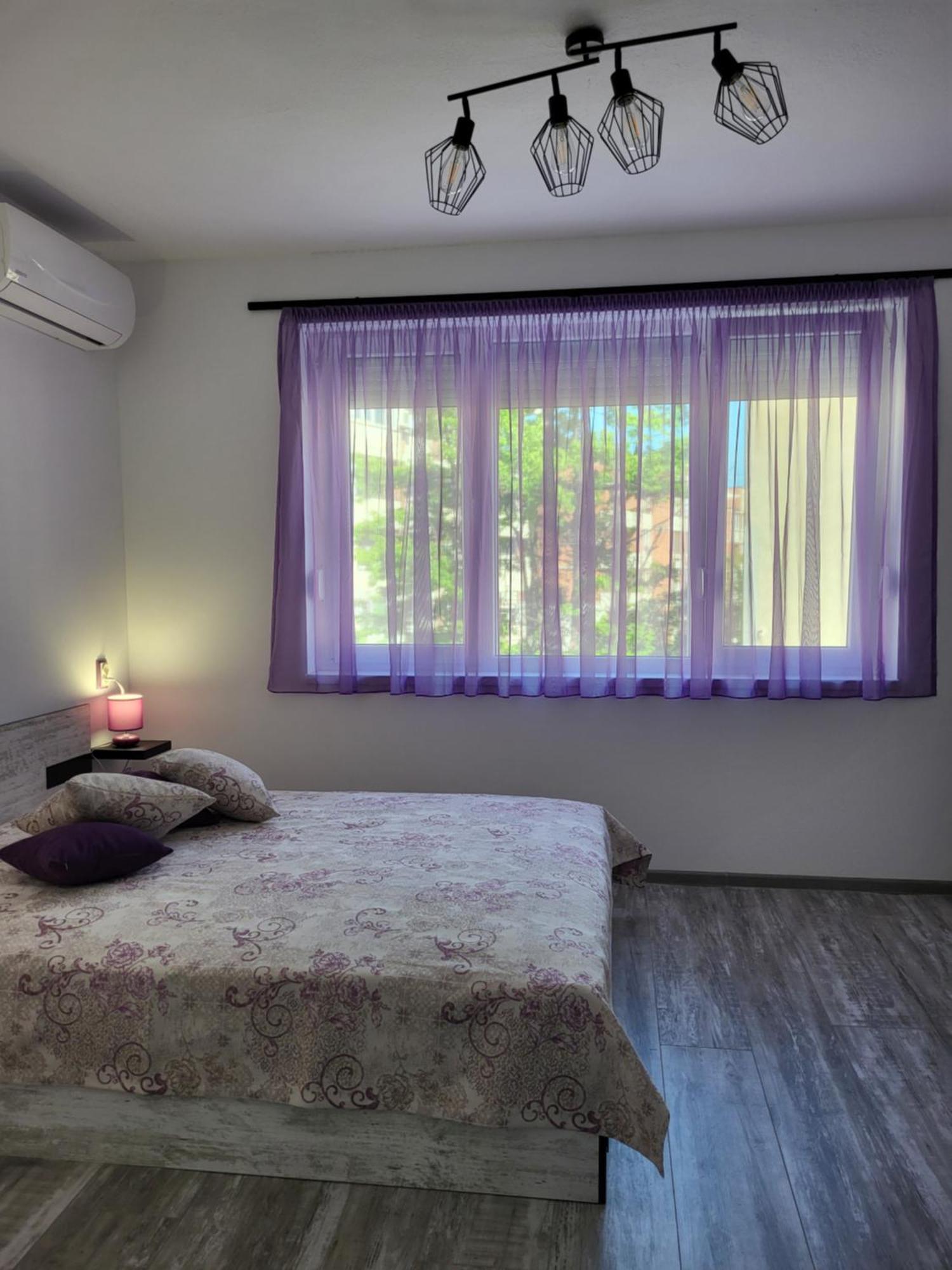 Purple Studios Veliko Tărnovo Exteriör bild